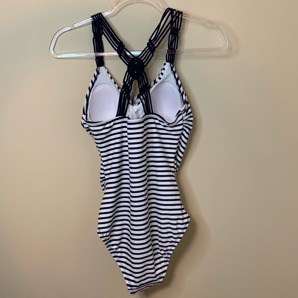 KONA SOL SHIRRED MACRAME STRAP ONE PIECE NWOT - Picture 5 of 8